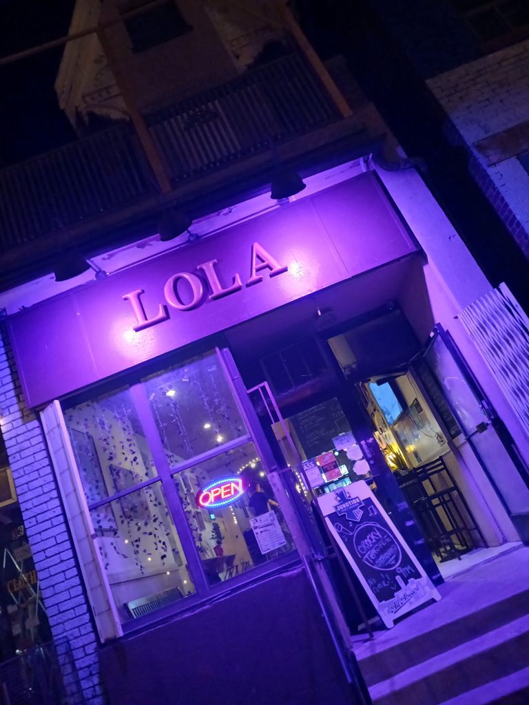 Lola2