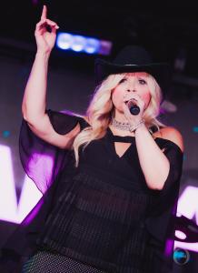 Amanda-Keeles-21
